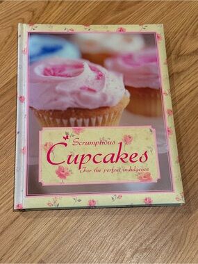 Scrumptious Cupcakes Recipe Book